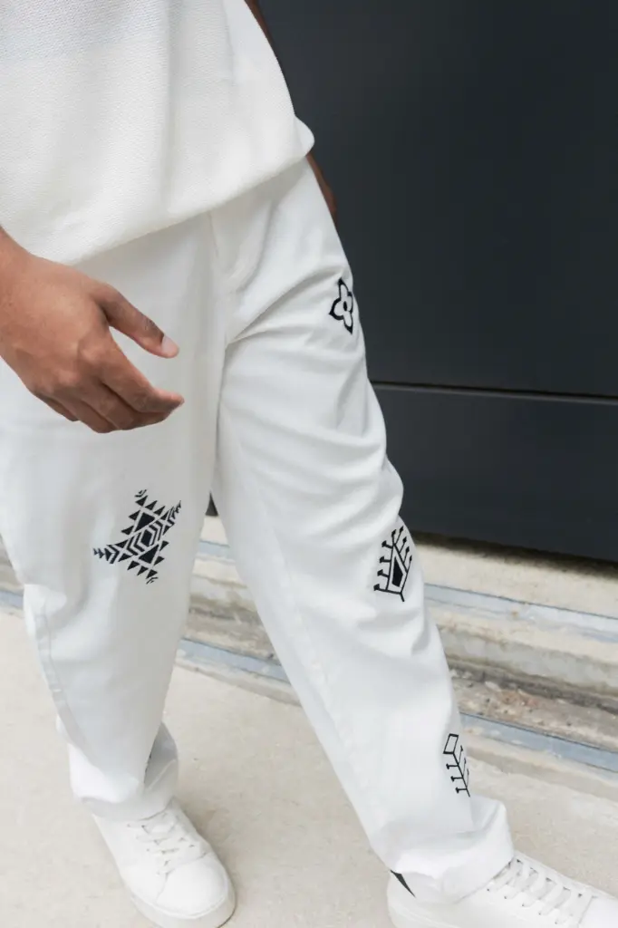 Jean Blanc avec broderie