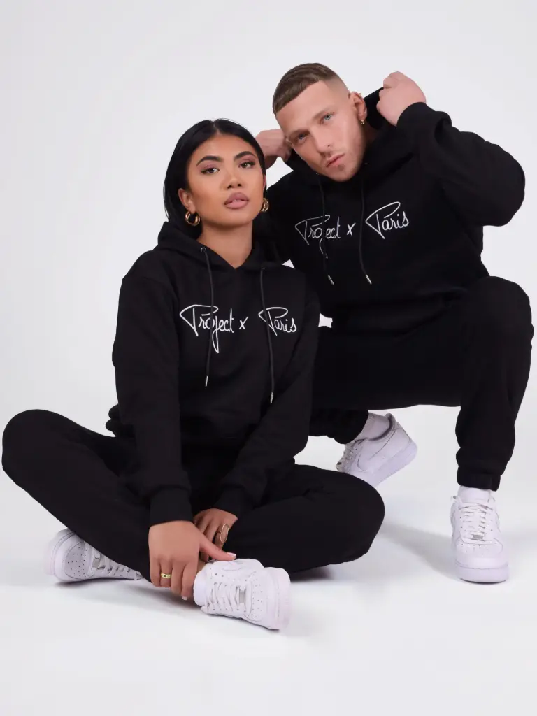 Sweat à Capuche Essentials Noir/Blanc - BKW